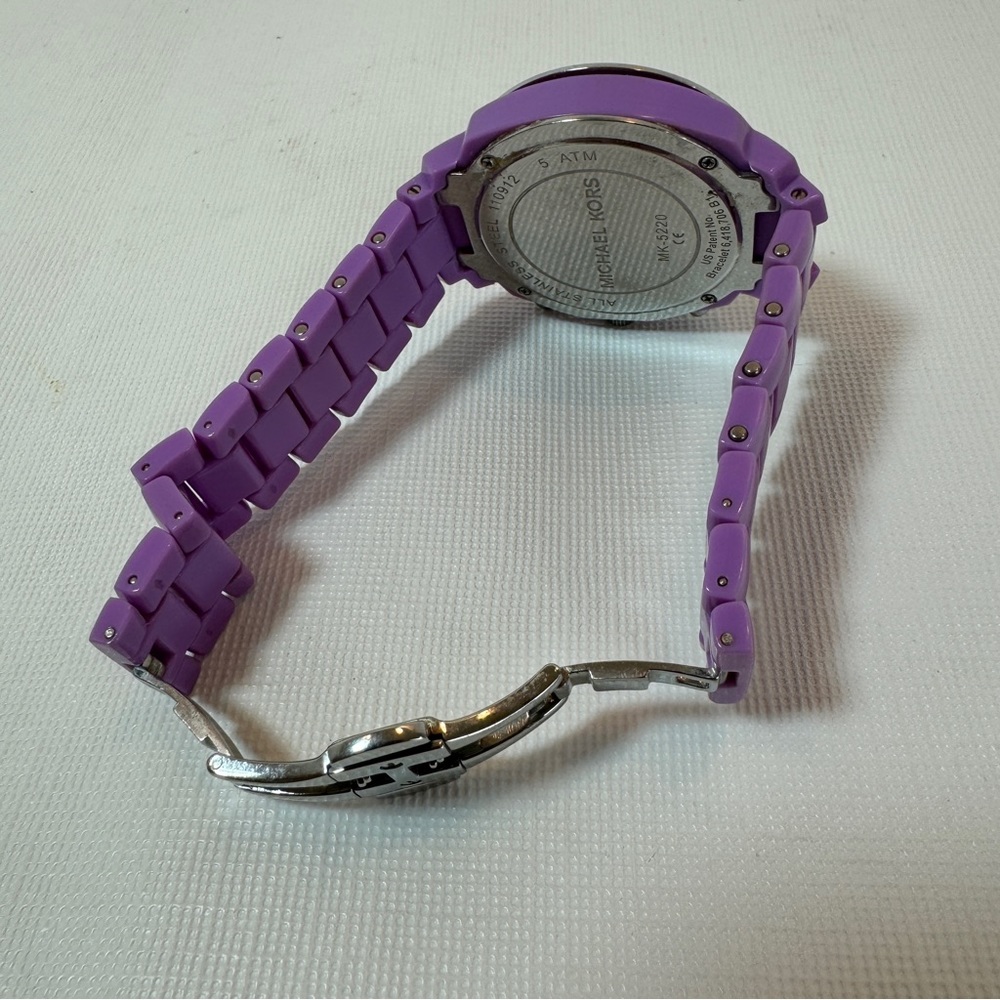 Michael Kors Chronograph Watch Purple Pave Crystal MK-5220 Needs Battery - Picture 6 of 11